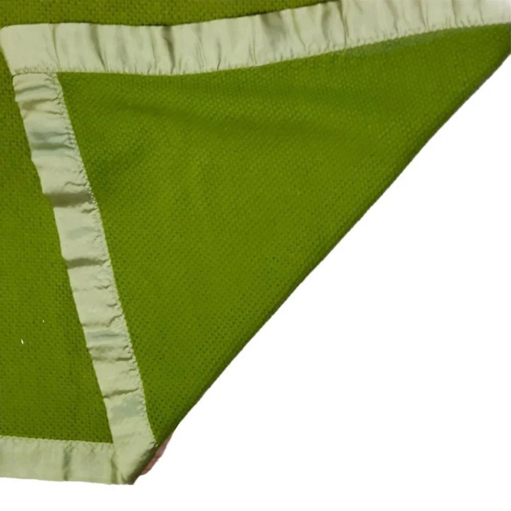 Vintage Avocado Green Knit Satin‎ Trim Blanket Floral Queen Acrylic 91 X 97